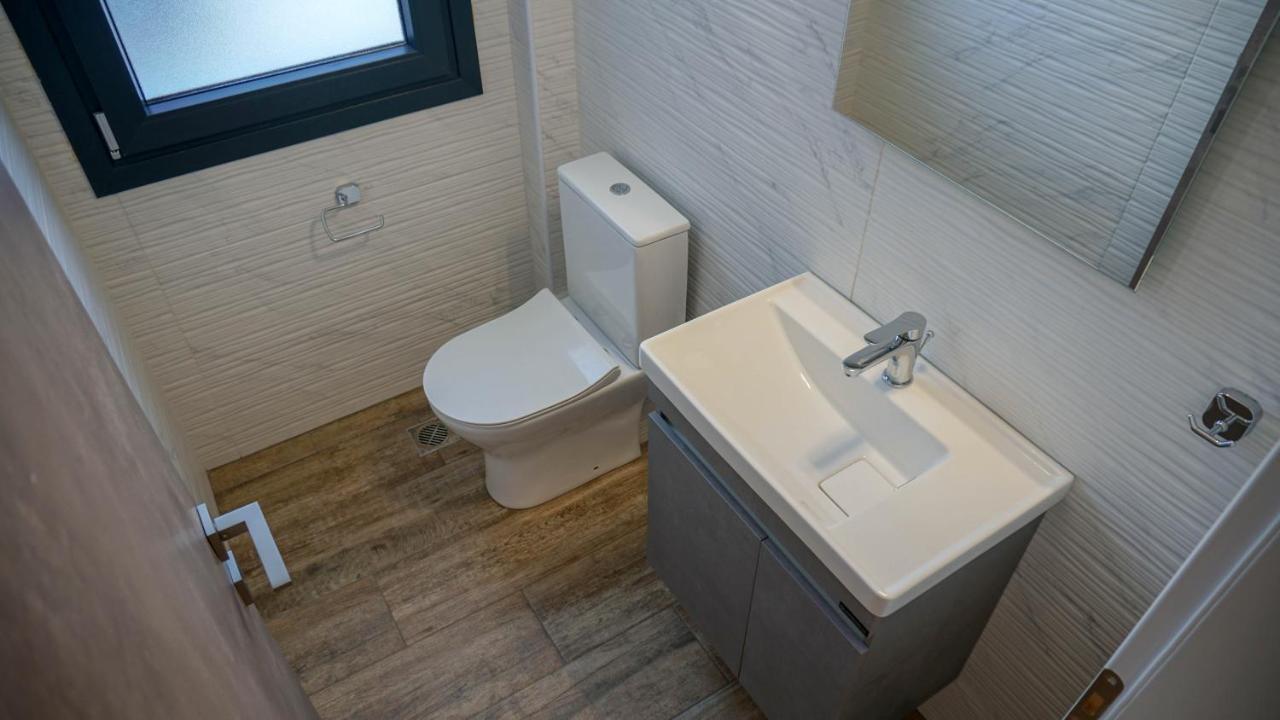 Enalia Luxury Living Apartment Nikiti  Ngoại thất bức ảnh