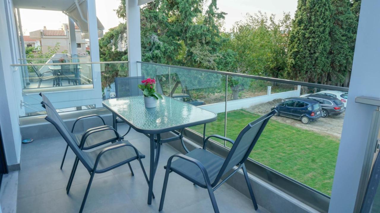 Enalia Luxury Living Apartment Nikiti  Ngoại thất bức ảnh