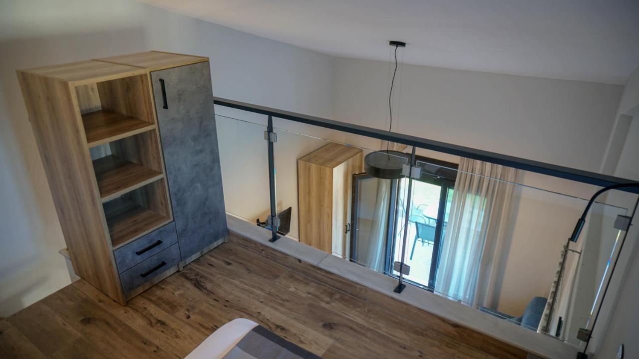 Enalia Luxury Living Apartment Nikiti  Ngoại thất bức ảnh