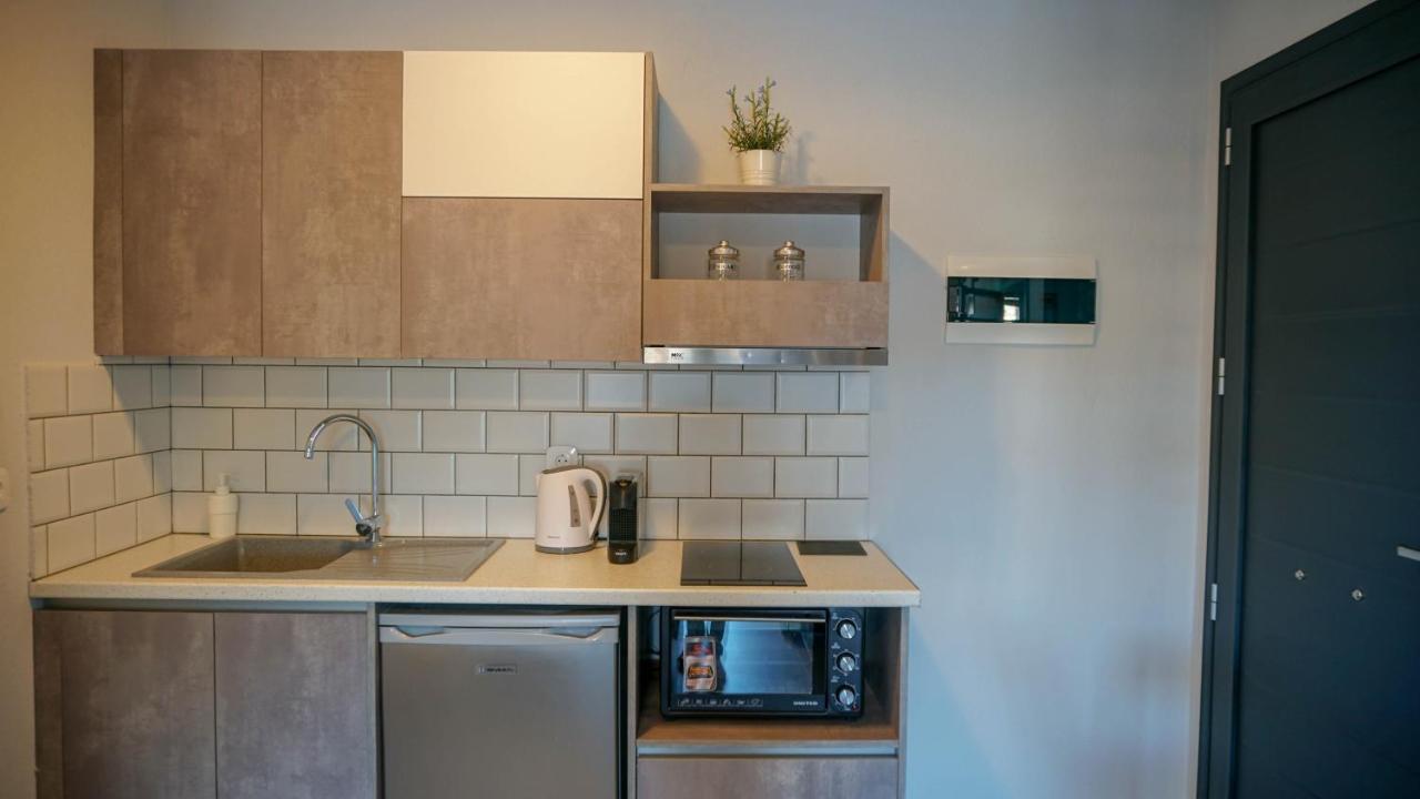 Enalia Luxury Living Apartment Nikiti  Ngoại thất bức ảnh